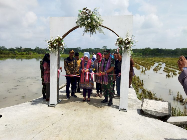 Upacara Penutupan Karya Bakti Mandiri Klaten Bersinar (KBMKB) Ke-XIV Desa Pogung, Kecamatan Cawas