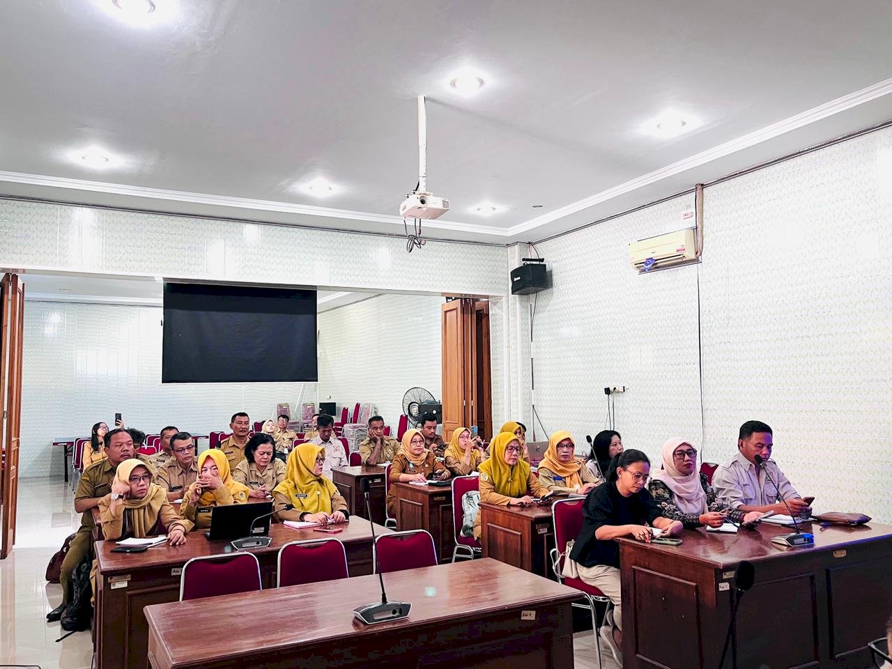 Dorong BUMDes Naik Kelas, Dispermasdes Klaten Gelar Rakor Strategis Bersama Kasi PPM dan Forkom BUMDes